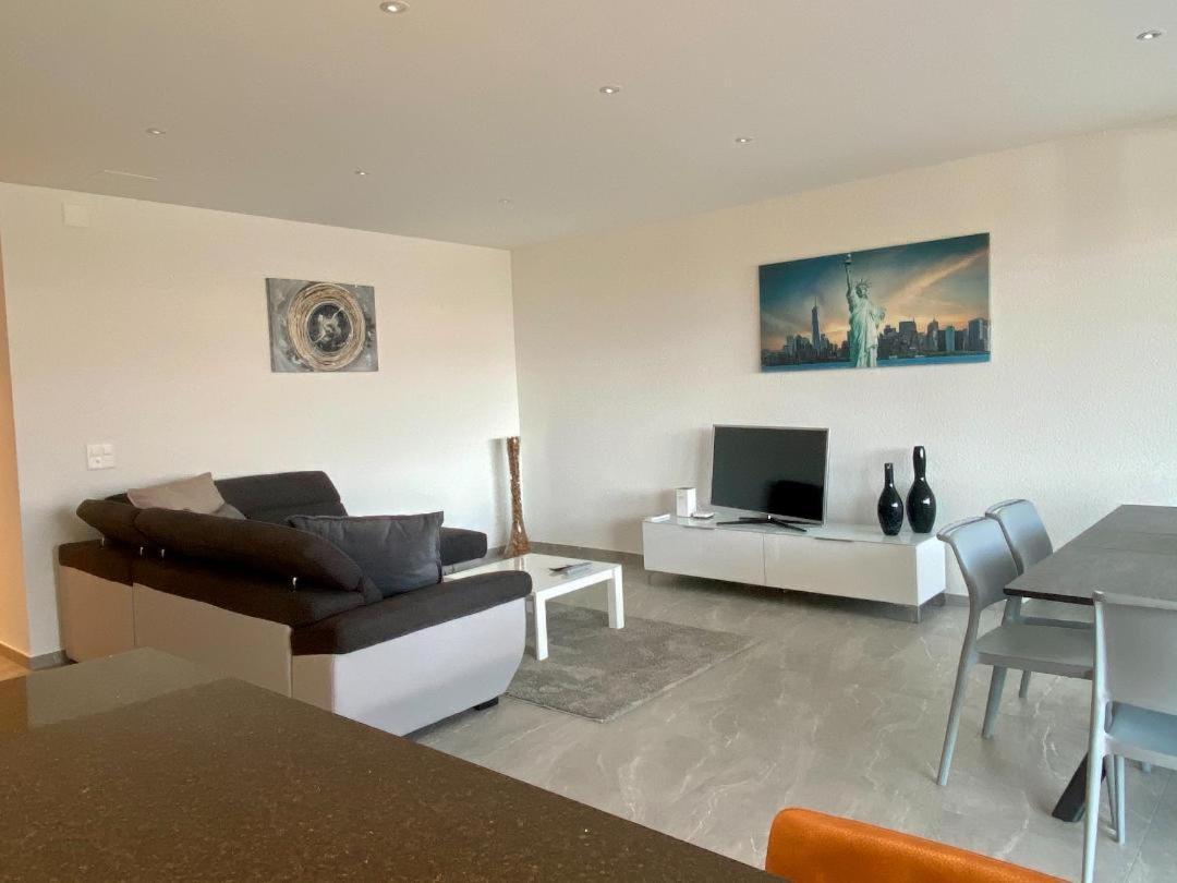 Lungolago Rosso Apartment Locarno Luaran gambar