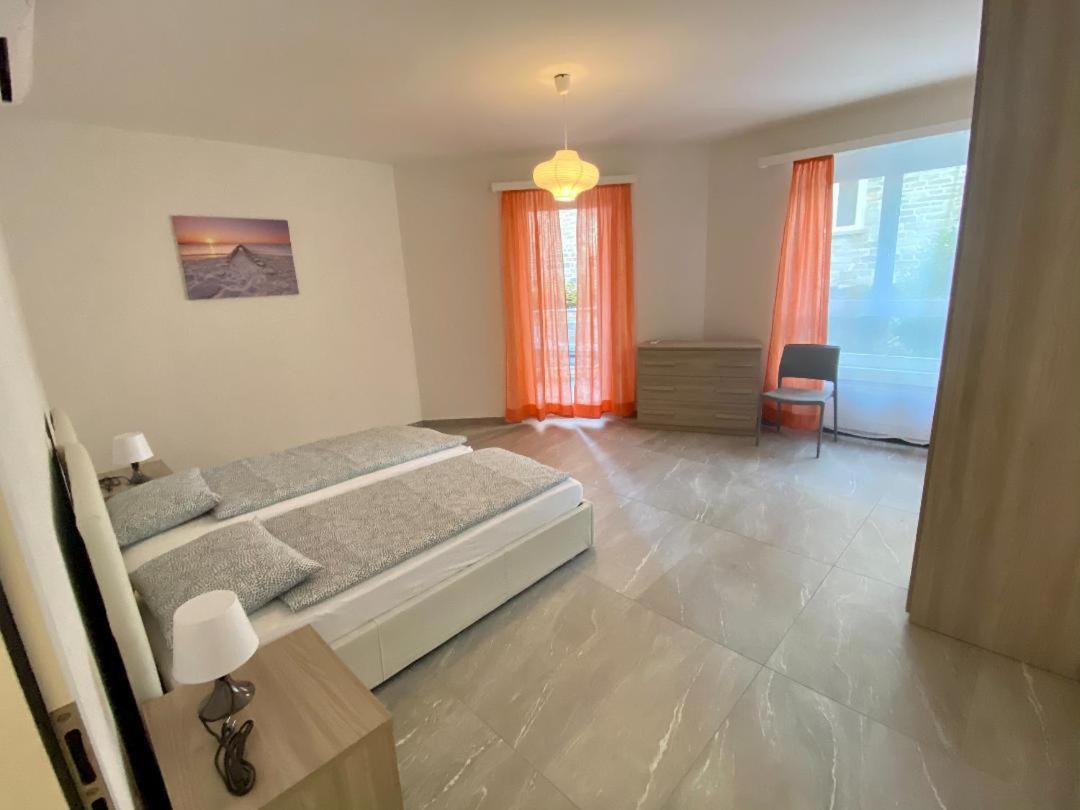 Lungolago Rosso Apartment Locarno Luaran gambar